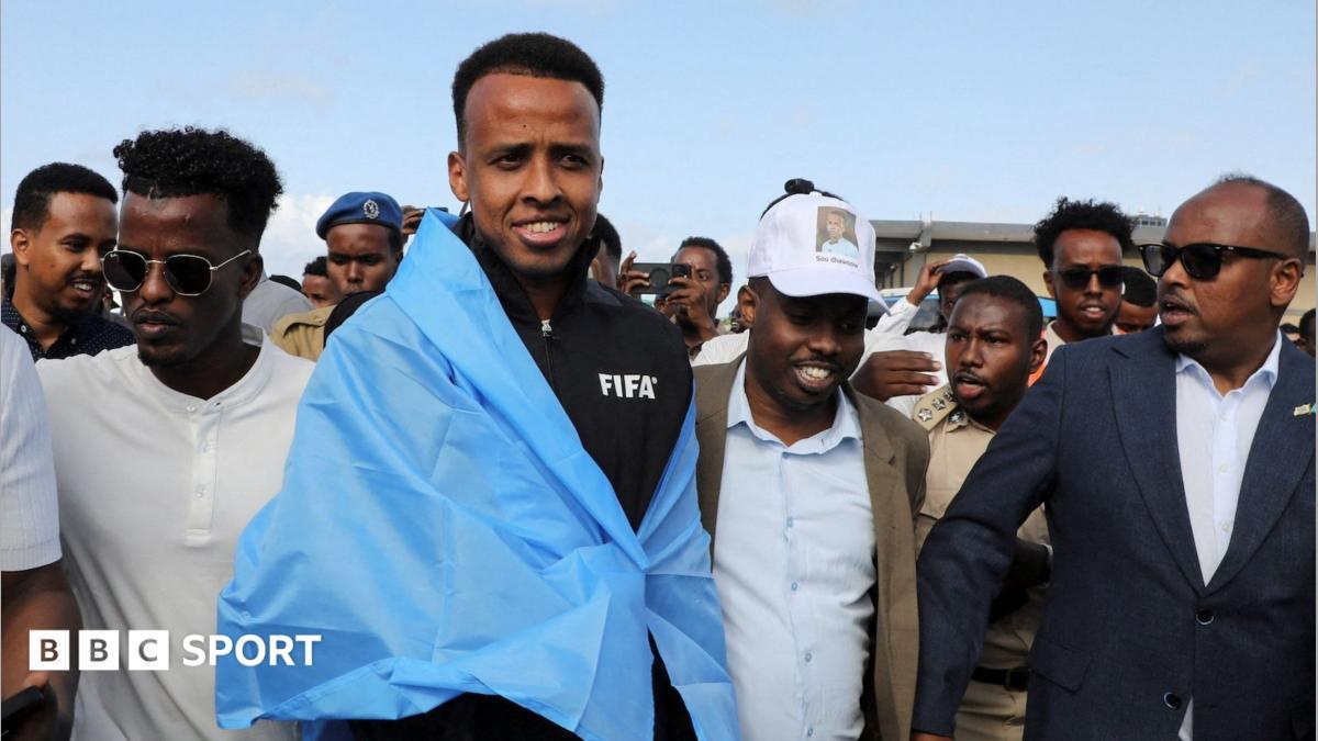 Wasit Omar Artan Kembali ke Somalia Setelah Dilarang Masuk AS